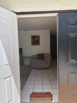 Entrance - Spacious 3/2 home with yard and parking!