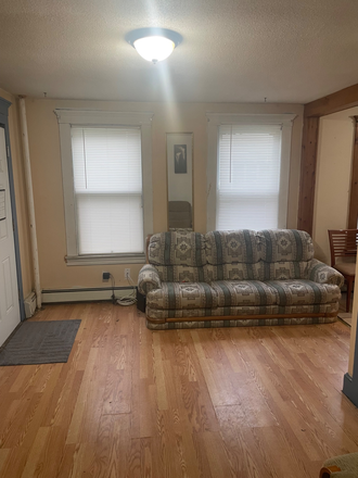 Living room - 2 bedroom 1 bath apartment for rent