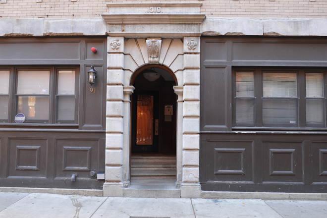 Exterior - **NO BROKER FEE*** Gorgeous 2 Bed / 1 Bath - Available 9/1/26!! Apartments