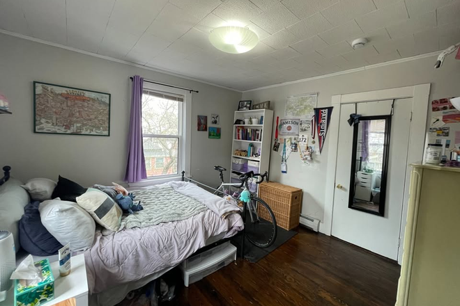 Bedroom - PRIVATE ROOM AVAILABLE 9/1/2025 IN A 3BR/2BA FOR $1550