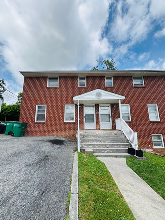  - 2 Bedroom, 2 Bath Townhouse