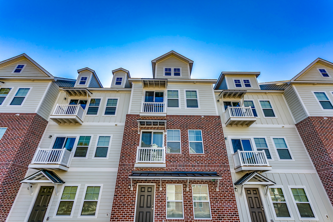 Exterior - The Wren Coastal - Luxury Townhomes.