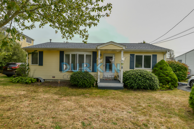 Exterior - Remodeled 3 Bed Ranch House