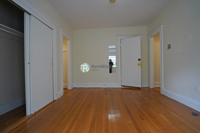 1 - SEPT 2026-Awesome Fenway Studios, Easy Move in Costs-No Broker Fee! Apartments