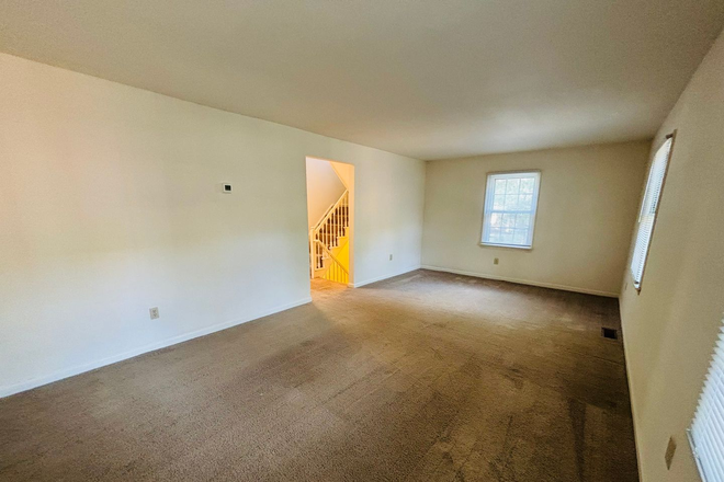 Photo - 3 Bedroom 2.5 Bath Townhouse