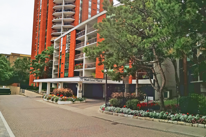 Building Main Entrance - Renovated 2-Bed/2-Bath Condo for Rent in the Heart of Downtown
