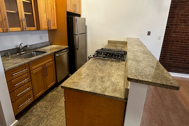 Kitchen - Massive 2-Bed, 2-Bath in North End | 9/1 Move-In Apartments