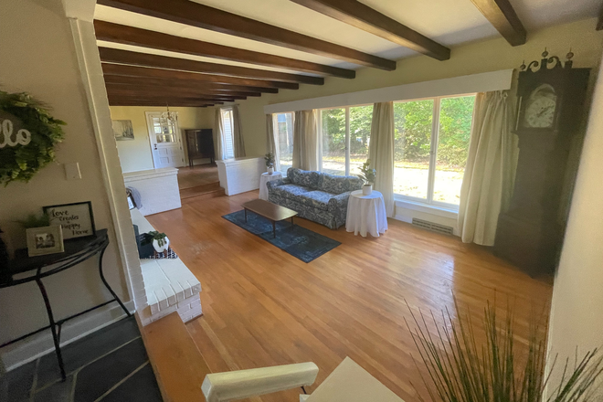 Living room - Whole House, close to campus! (2026-2027 School Year)