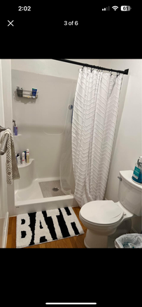 Hey,  I’m looking for someone to sublease a private room in a 4-bedroom, 2-bath apartment in a three-decker building. The rent is $950/month - ROOM FOR RENT Apartments