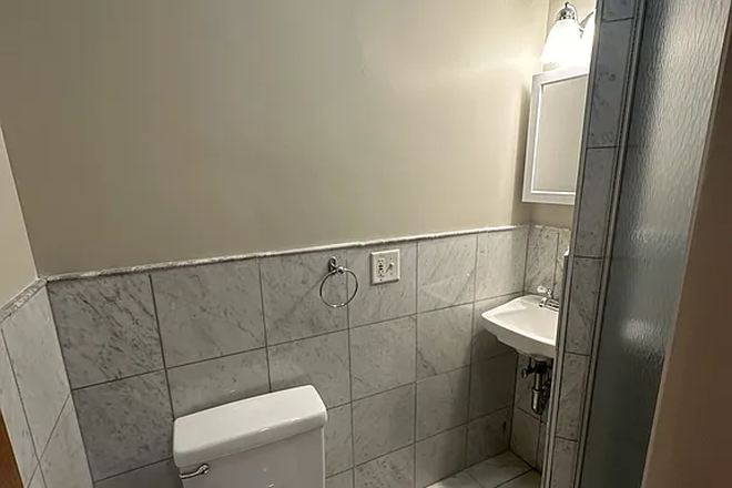 Bathroom - Newly Renovated Studio Near NEU & Berklee! Apartments