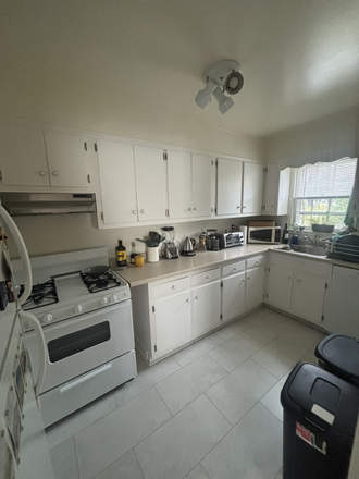 Kitchen - Room in shared apt for Princeton University affiliate-N.Harrison St-Princeton
