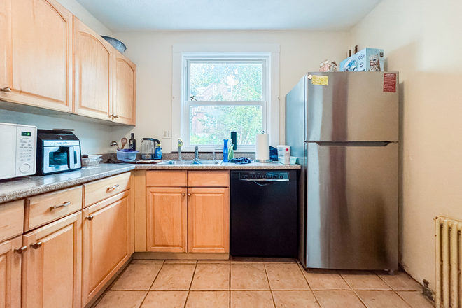 ... - 5 BED WITH SCREENED PORCH, PARKING INCLUDED Duplex