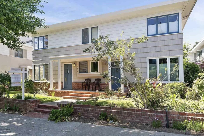 outside - Share a beautiful Elmwood Townhouse Style Condo of 2 bedroom and 1 bathroom