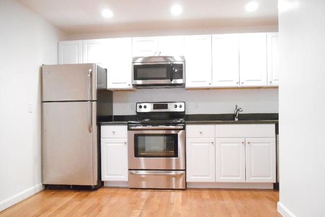 1 - Beautiful Renovated 3 Bed 2 Bath, Heat/Hot Water, Gym, Cats OK, Allston Green District
