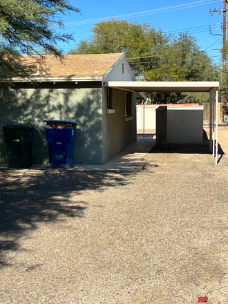 Covered parking and gate to yard - 3 BR / 2 Bath home with near campus