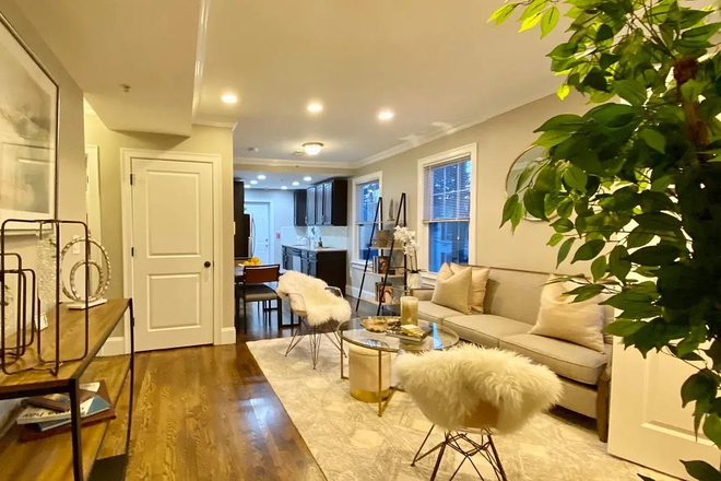 Living Room - 100 Winter St, East Cambridge 3 Bed, 1.5-Bath