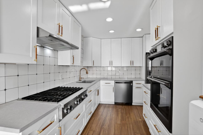 Kitchen - Condo for Rent Walking Distance from GSU – Fully Furnished w/ Private Bathrooms & WiFi