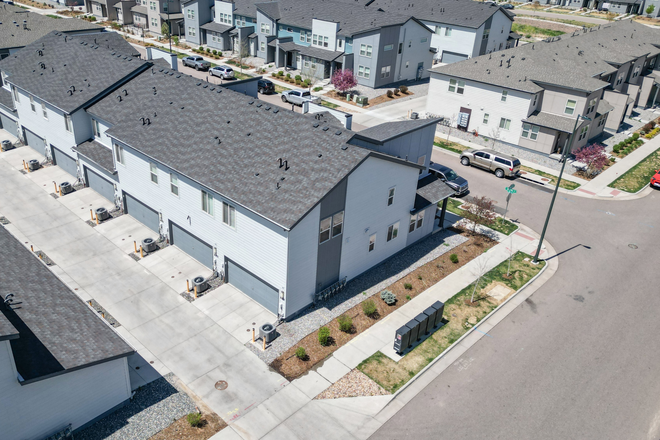Garage - Bright Modern Townhome Minutes from Anschutz & CU Medical Campus