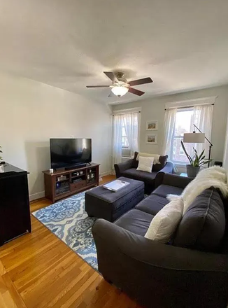 Call NOW for showings! 617-236-8550 - PARK DR - LRG MODERN 1BR/1BA AVAIL *9/1/2026* W/ ALCOVE, DW, HW INC, LNDRY IN BLDNG IN FENWAY! Condo