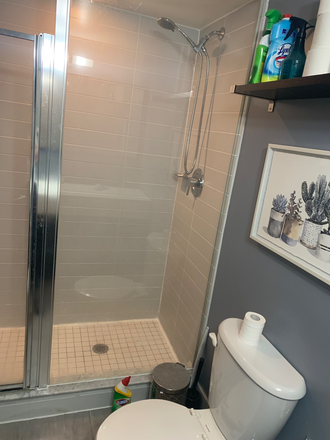 Second bathroom - 2 Bed/2 Bath Condo Unit, Queen/University, with in-suite laundry