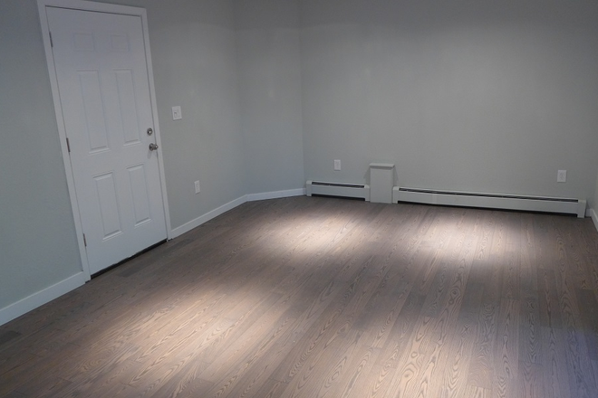 1 - August Pre-leasing: 1725 18th St #2 Apartments