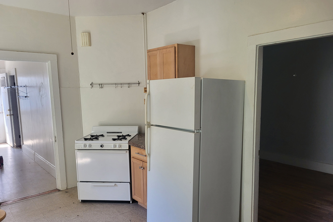Kitchen - Cambridgeport 1 BR 1 BA in Owner Occupied 2 Family