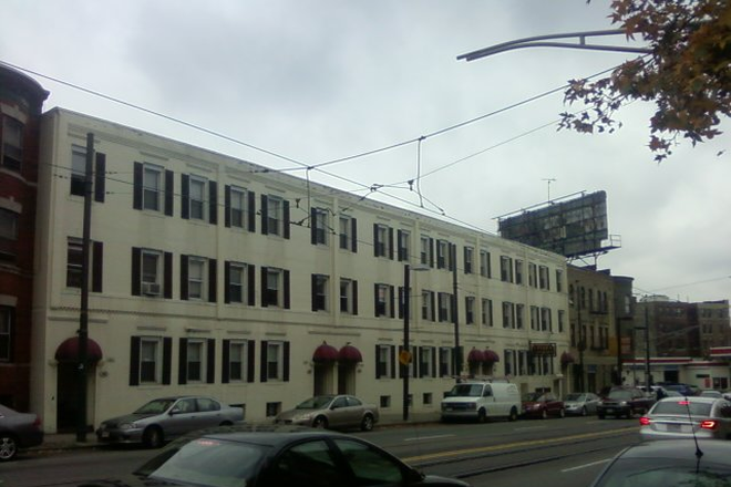 Hub Realty - Huntington Ave, newly renovated two bedroom, Street views, on T Apartments