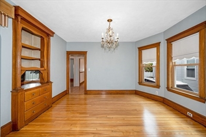 Living Room - NO BROKER FEE - Updated 6-BR near campus - New Kitchem, A/C, and 2 brand new bathrooms Apartments