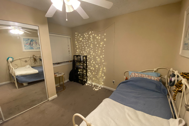 My bedroom: yours will be empty! Bed is twin. Full fits very well also - Auburn Crossing Condo