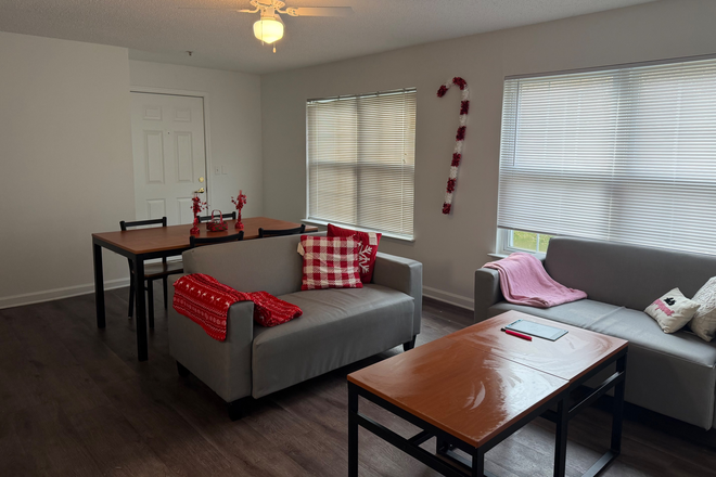 Common Room - Courtyards apartment 423 bedroom B, is on North campus