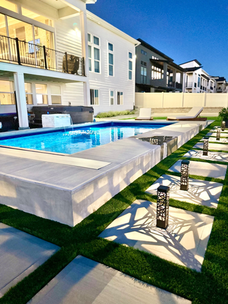 Private pool and hot tub - The Loft