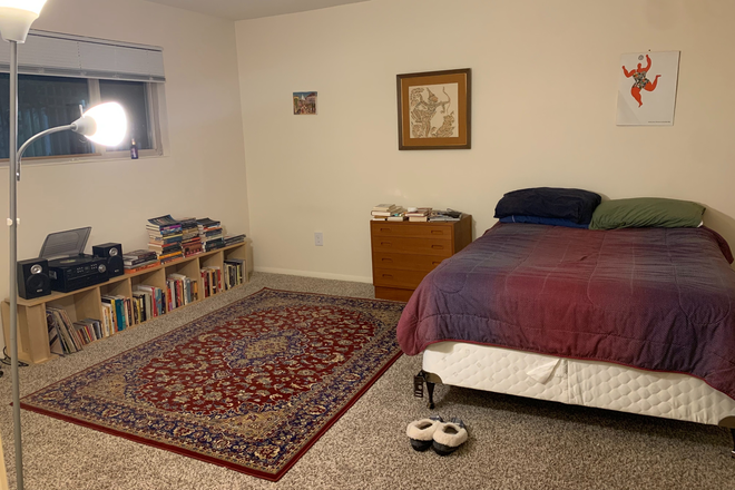 Bedroom - view 1 - Fall Sublease - Close to campus, huge private BR in 2BR share Apartments