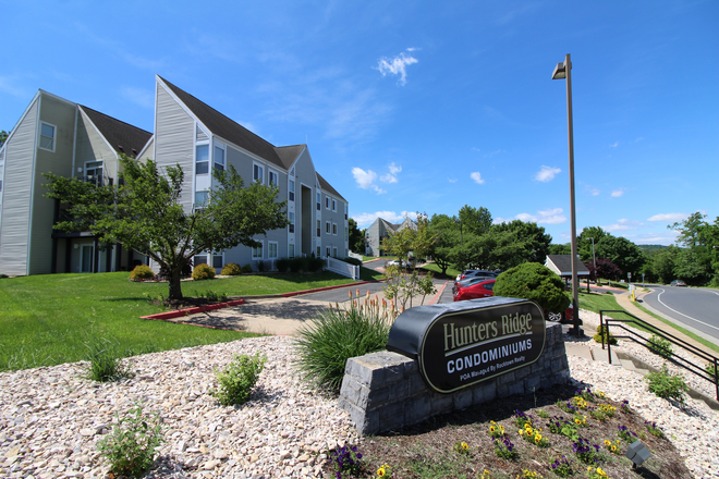 community - Hunters Ridge 3 bedroom - 3 bath apartment for rent!