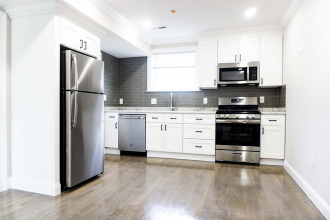 . - 2BR/1BA in Brighton - W/D in Unit, Near Green Line, Avail 8/31/26 Condo