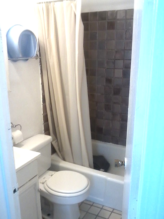 Visit hubrealtyproperties.com - Handy studio, close to Longwood Medical Area Apartments