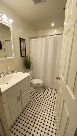 Bathroom - 1 Bedroom in Hill Gardens Apartments