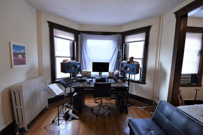 Studio - Large Studio Available 9/1/25! *CONTACT NOAH 603-470-8181 Apartments