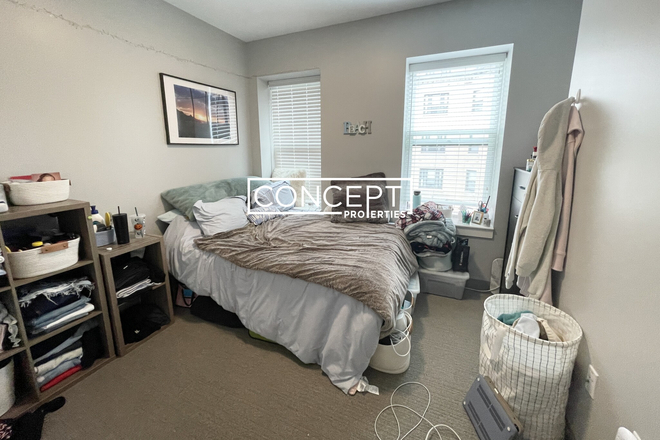 100 Hemenway - [no broker fee][9/1] 3 BEDS 1.5 on HEMENWAY [Modern][Heat included]