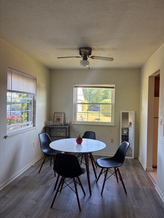 Dining Area - TOWNHOUSE, Close to campus, in-unit laundry