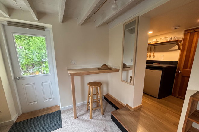 Breakfast area - Garden level studio with easy commute and free parking House