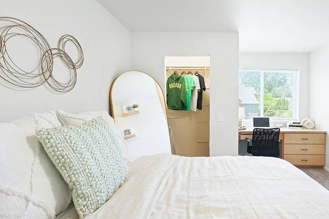 Bedroom - 1 Bed 1 Bath Apartment