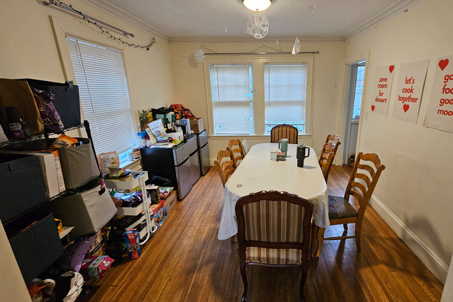 dinning room - Great Single Family house on Greycliff Rd for 2027 Move in