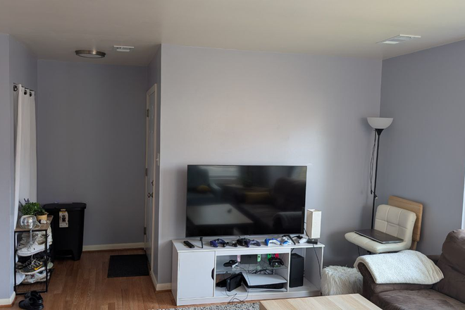 Living Room - 3-7 Month Sublease, Furnished, Close to campus and Trader joe's Apartments