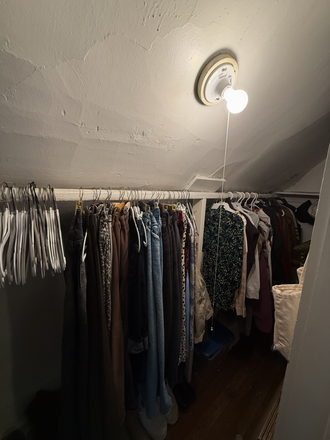 closet - 1338 grandview Apartments