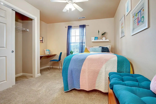 Bedroom - Lark, West Lafayette