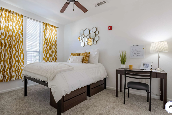 Bedroom - Z Islander Apartment - NEGOTIABLE