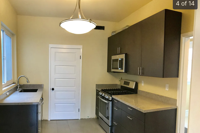 Kitchen - 1 bedroom available in 4-bed victorian apartment with backyard and washer/dryer
