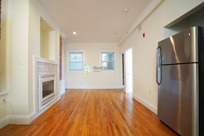 1 - JUNE 2025 - INCREDIBLE Allstion 3 bed 2 BATH! Laundry in-building, Cat ok, Easy MBTA, Apartments