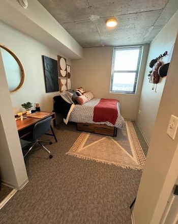 Bedroom - Rise on Chauncey Apartments