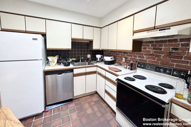 kitchen - Gainsborough 1 bed 1 bath with laundry in unit Apartments